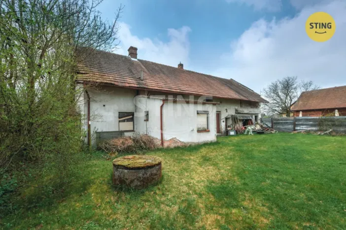 Prodej rodinného domu, Kunětice, 500 m2