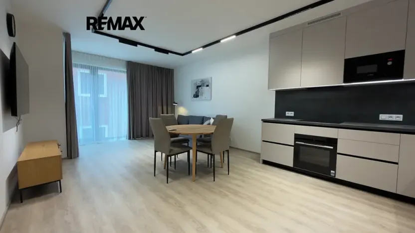 Pronájem bytu 2+kk, Praha - Libeň, Kotlaska, 59 m2