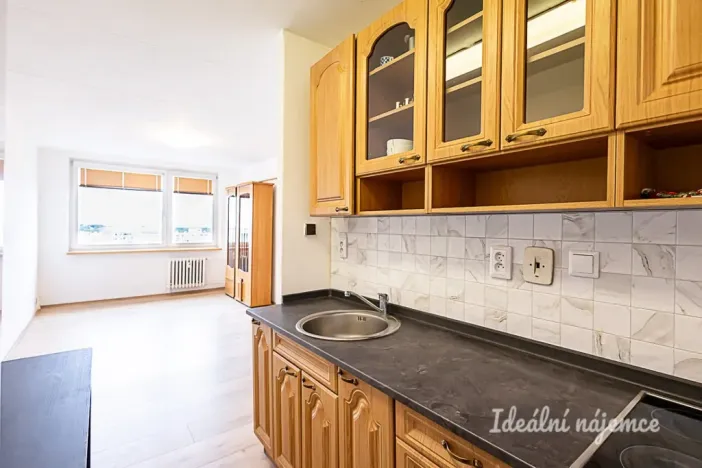 Pronájem bytu 2+kk, Praha, Doležalova, 45 m2