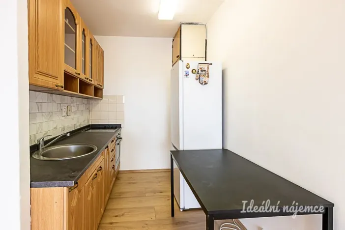 Pronájem bytu 2+kk, Praha, Doležalova, 45 m2