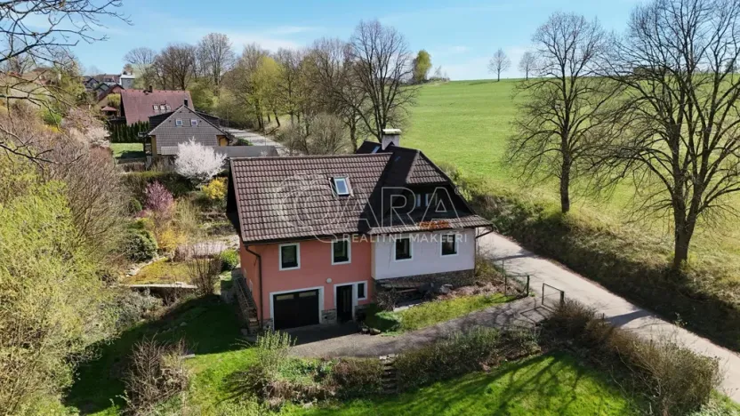 Prodej rodinného domu, Nové Dvory, 200 m2