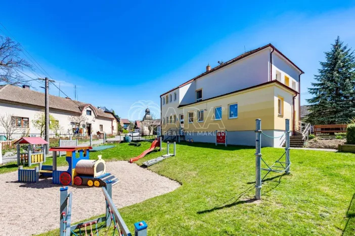 Prodej rodinného domu, Nové Dvory, 200 m2