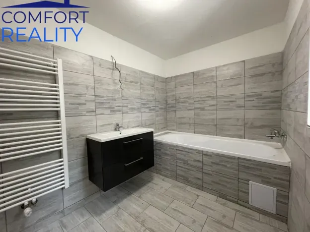 Prodej rodinného domu, Melč, 200 m2
