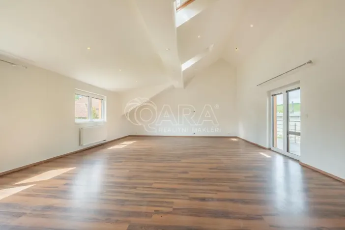 Prodej rodinného domu, Zvánovice, Třemblatská, 240 m2