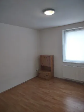 Pronájem bytu 1+kk, Ústí nad Labem - Krásné Březno, 1. máje, 24 m2