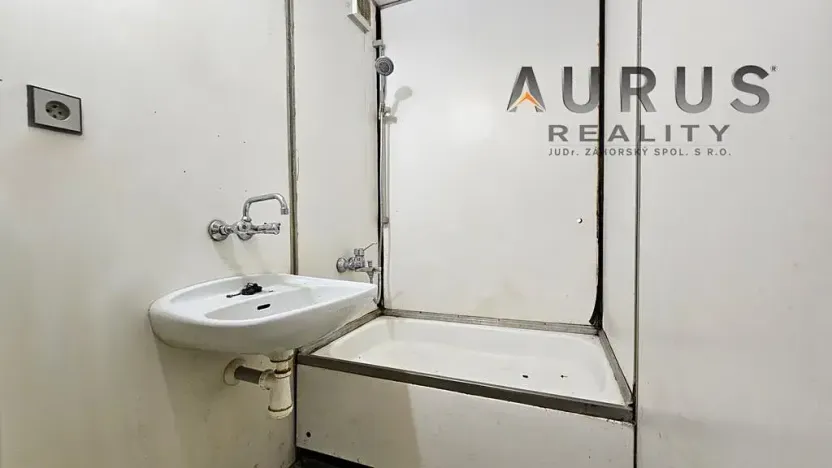 Prodej bytu 2+kk, Praha - Chodov, V průčelí, 46 m2