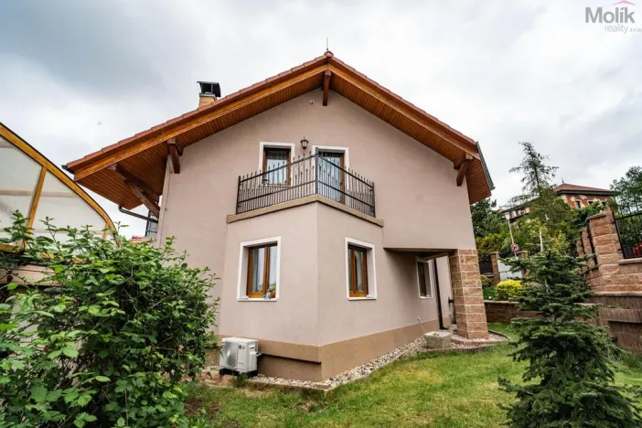 Prodej kanceláře, Most, V Sadech, 547 m2