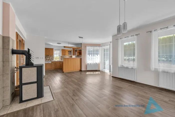 Prodej rodinného domu, Nová Paka, L. Zívra, 180 m2