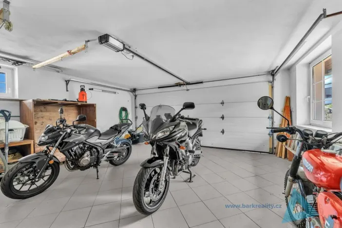 Prodej rodinného domu, Nová Paka, L. Zívra, 180 m2