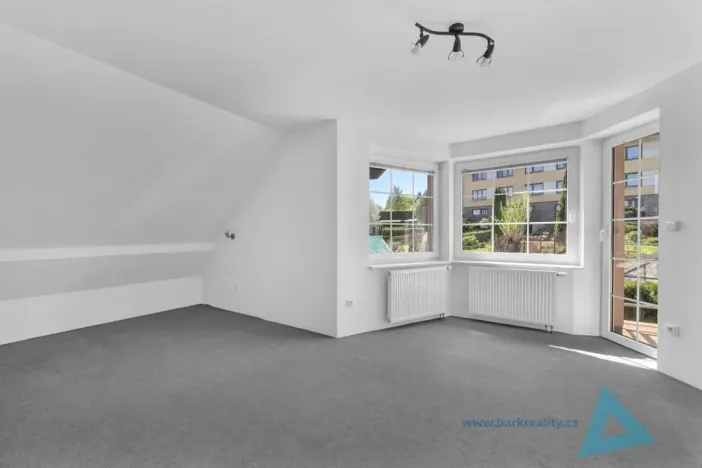 Prodej rodinného domu, Nová Paka, L. Zívra, 180 m2