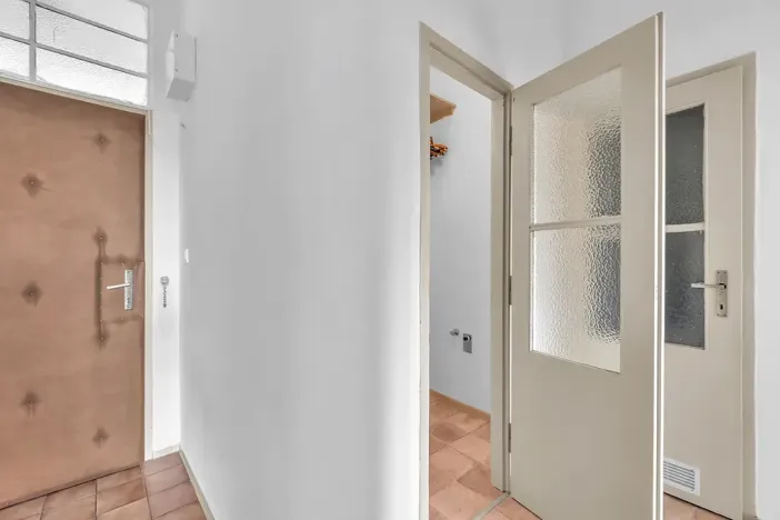 Pronájem bytu 2+1, Hradec Králové, Smetanovo nábřeží, 82 m2