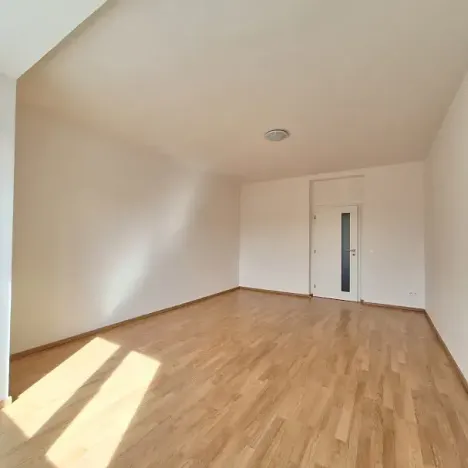 Pronájem bytu 1+1, Praha - Smíchov, Podbělohorská, 45 m2