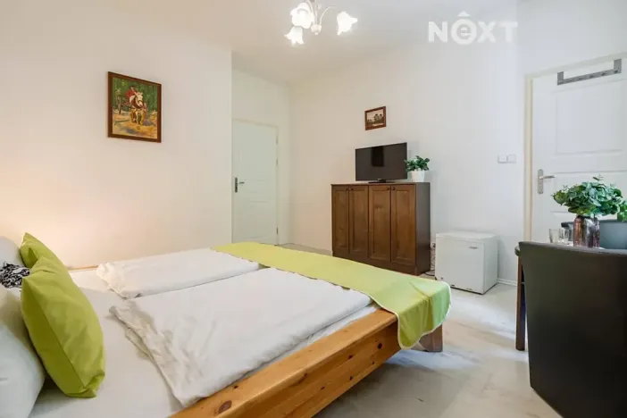 Prodej obchodního prostoru, Český Krumlov, Chvalšinská, 522 m2