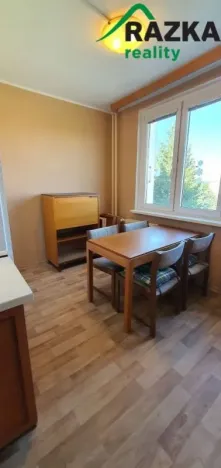Pronájem bytu 2+1, Mariánské Lázně - Úšovice, Školní náměstí, 61 m2