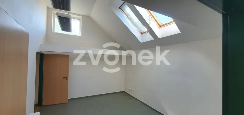 Pronájem kanceláře, Otrokovice, U Letiště, 103 m2