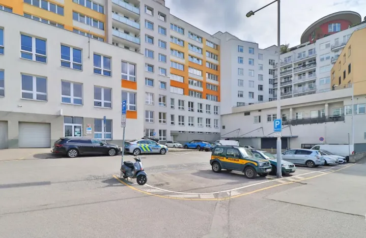 Prodej bytu 1+1, Praha - Hlubočepy, Werichova, 35 m2