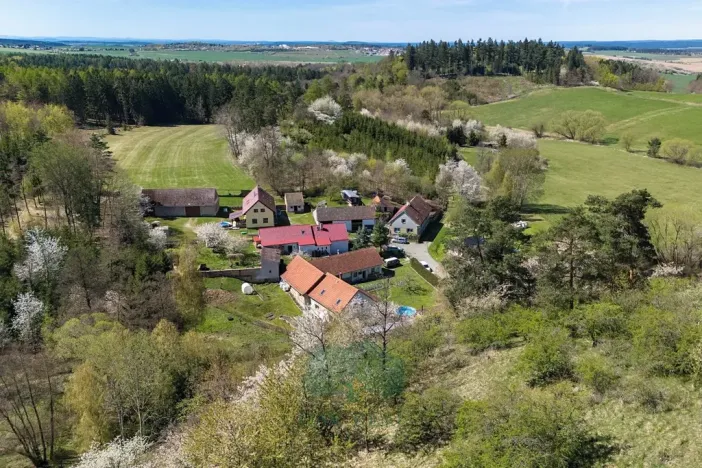 Prodej rodinného domu, Skomelno, 284 m2