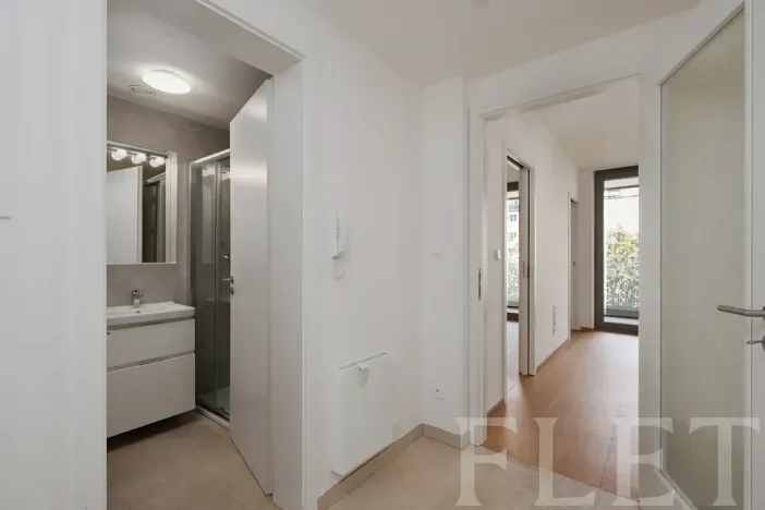 Pronájem bytu 2+kk, Praha - Košíře, Hlaváčkova, 40 m2