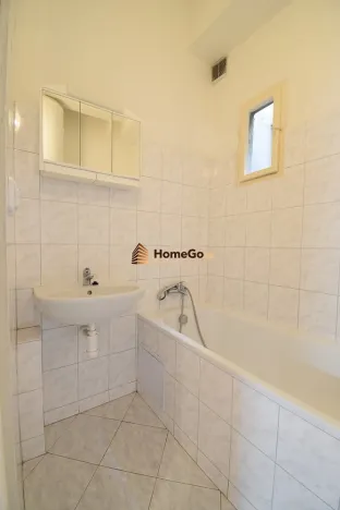 Pronájem bytu 1+1, Praha - Nusle, U gymnázia, 54 m2