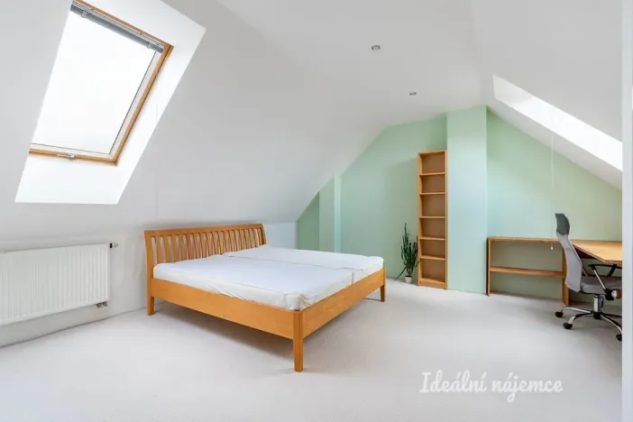 Pronájem bytu 3+kk, Jesenice, Za Rybníkem, 91 m2