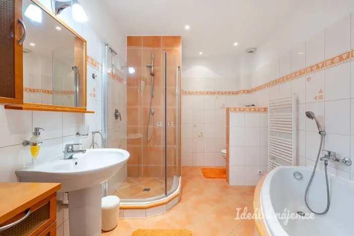 Pronájem bytu 3+kk, Jesenice, Za Rybníkem, 91 m2