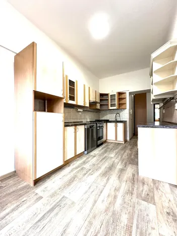 Pronájem bytu 2+1, Praha - Libeň, U libeňského pivovaru, 70 m2