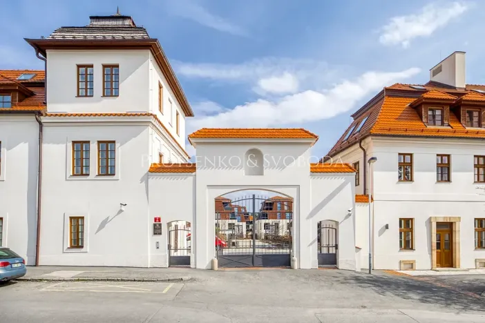 Pronájem bytu 2+kk, Praha - Troja, Pod Havránkou, 63 m2