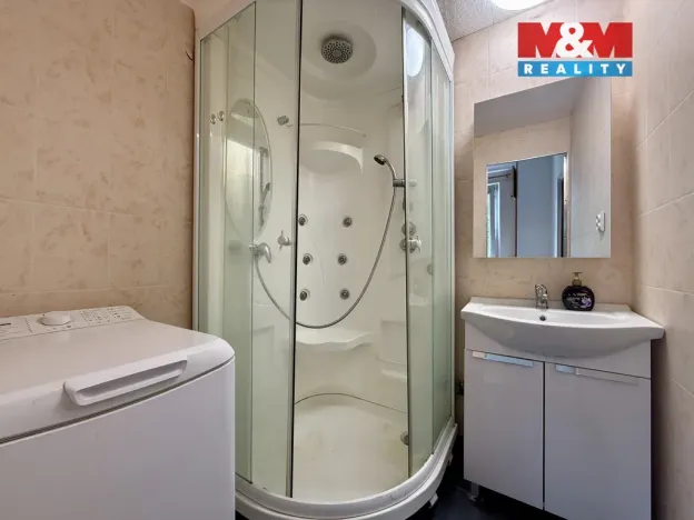 Pronájem bytu 3+1, Rychnov nad Kněžnou, Na Trávníku, 69 m2
