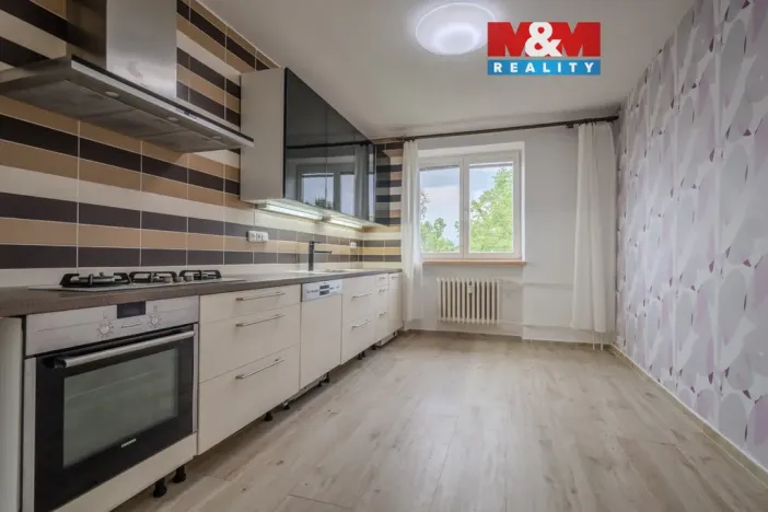 Prodej bytu 2+1, Ostrava - Poruba, Dvorní, 81 m2