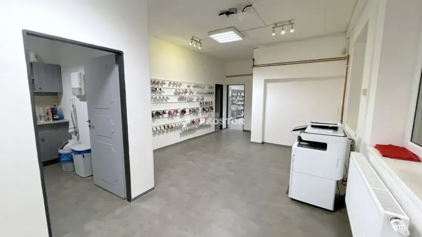 Pronájem kanceláře, Jirny, Tovární, 54 m2
