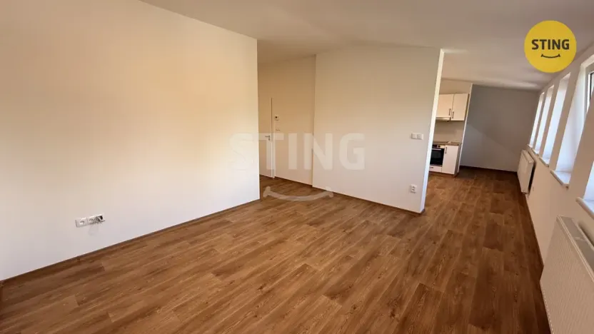 Pronájem bytu 2+kk, Návsí, 80 m2