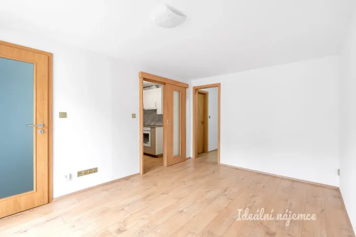 Pronájem bytu 2+kk, Přezletice, Zahradní, 34 m2