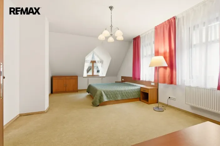 Prodej rodinného domu, Karlovy Vary, Slovenská, 137 m2