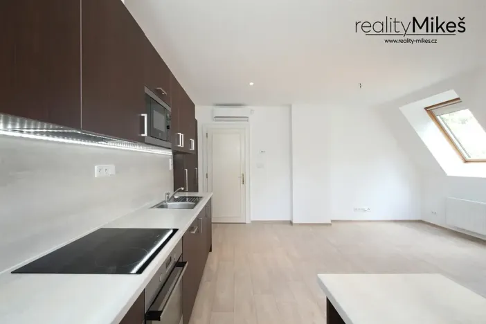 Pronájem bytu 2+kk, Liberec, Riegrova, 55 m2