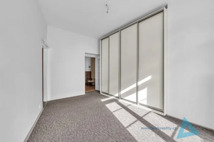 Prodej bytu 2+1, Praha - Košíře, Vrchlického, 70 m2