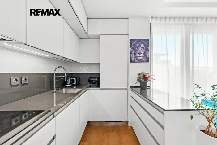 Pronájem bytu 3+kk, Praha - Hrdlořezy, Učňovská, 71 m2