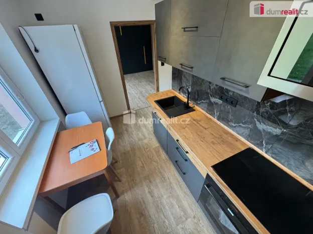 Pronájem bytu 2+1, Uherský Brod, Hlavní, 52 m2