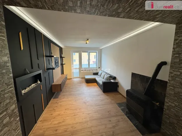 Pronájem bytu 2+1, Uherský Brod, Hlavní, 52 m2