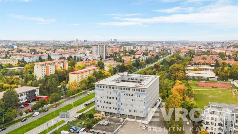 Pronájem obchodního prostoru, Praha - Strašnice, V olšinách, 124 m2
