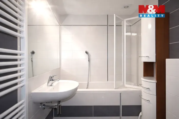 Pronájem bytu 2+kk, Ostrava - Krásné Pole, Družební, 50 m2