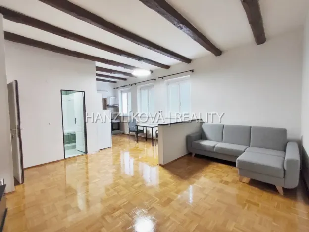 Pronájem bytu 2+kk, České Budějovice - České Budějovice 2, Husova tř., 61 m2