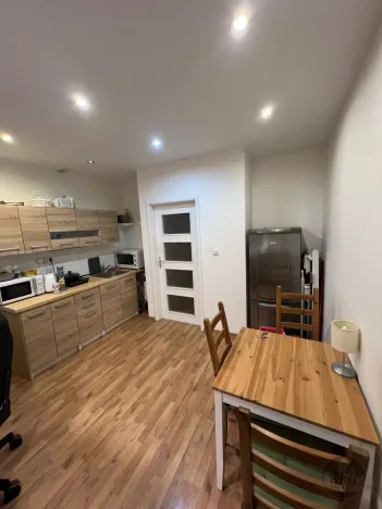 Pronájem bytu 2+kk, Praha - Karlín, Sokolovská, 40 m2