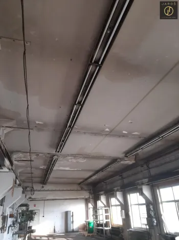 Pronájem výrobních prostor, Vroutek, 895 m2