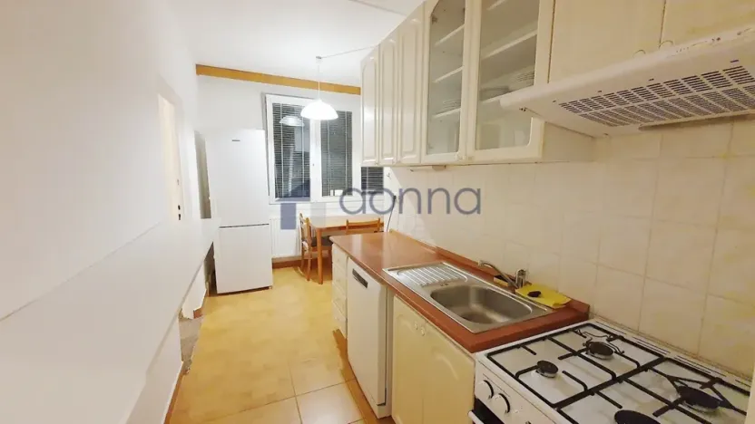 Pronájem bytu 2+1, Praha, Zvolská, 60 m2