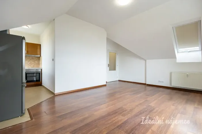 Pronájem bytu 3+kk, Praha - Újezd nad Lesy, Žiželická, 66 m2