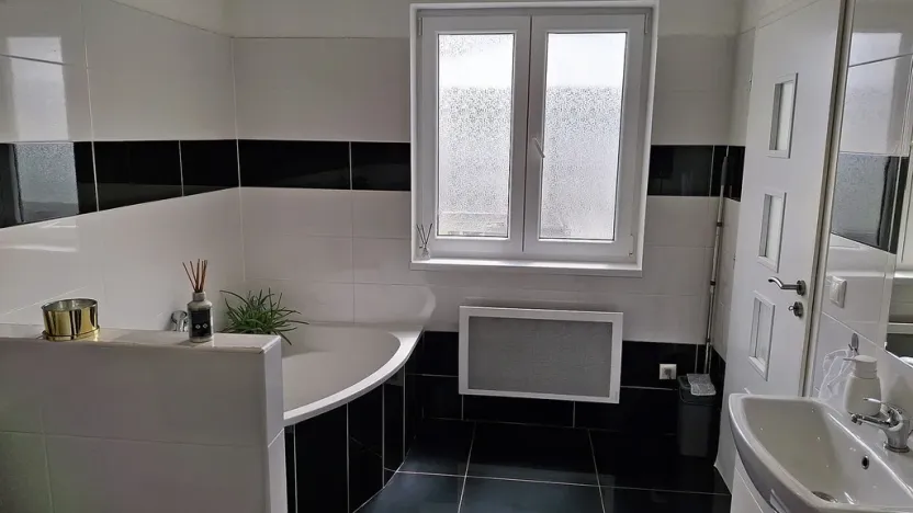 Prodej rodinného domu, Neugasse, Rabensburg, Rakousko, 100 m2