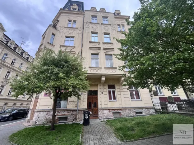 Pronájem bytu 3+kk, Karlovy Vary, Bělehradská, 82 m2