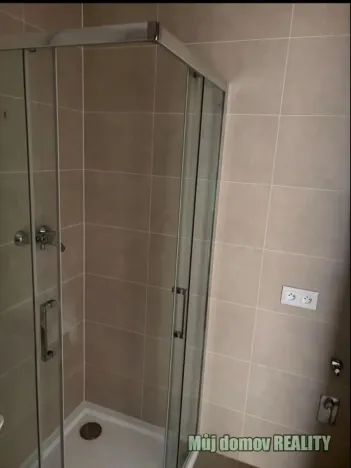 Pronájem bytu 1+kk, Praha - Řeporyje, 31 m2