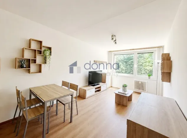 Pronájem bytu 2+kk, Praha, Janského, 44 m2