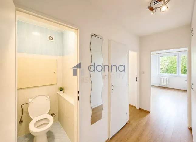 Pronájem bytu 2+kk, Praha, Janského, 44 m2